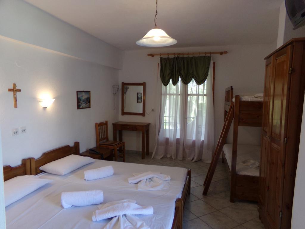 Villa Karapataki Szkála Rahoníu Szoba fotó