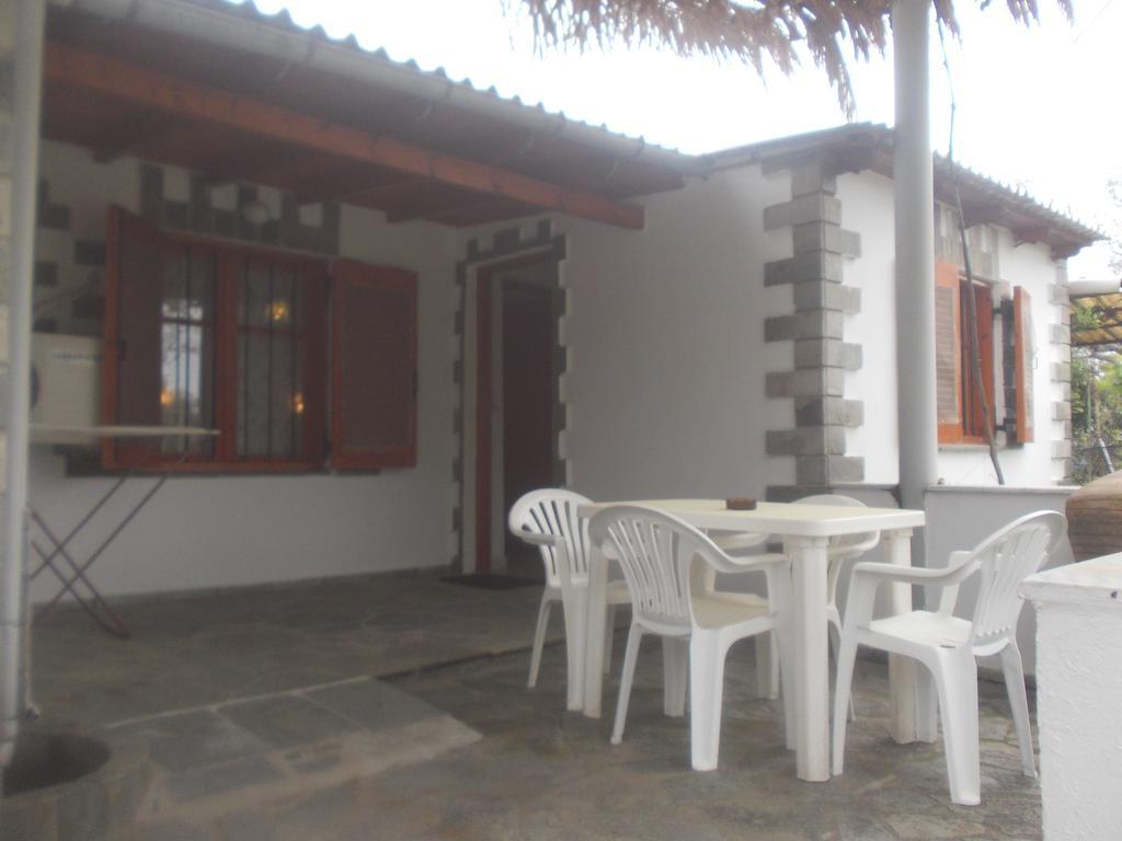 Villa Karapataki Szkála Rahoníu Szoba fotó