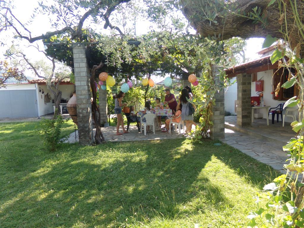 Villa Karapataki Szkála Rahoníu Kültér fotó