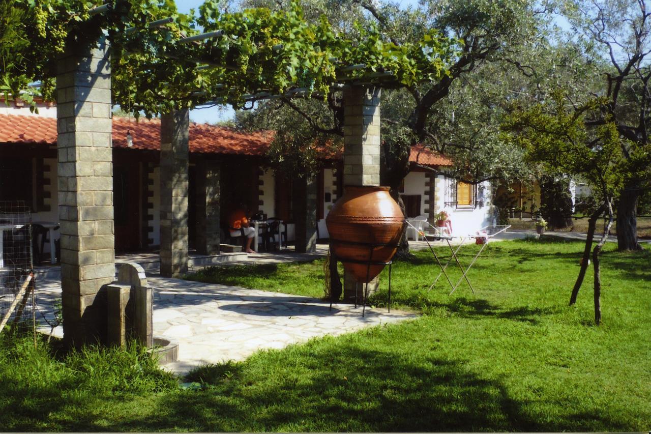 Villa Karapataki Szkála Rahoníu Kültér fotó